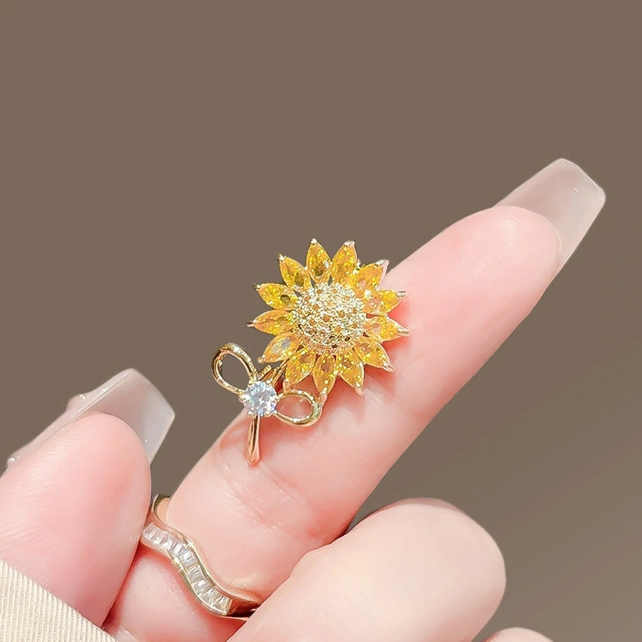 Sunflower Mini Brooch product image showing sunflower