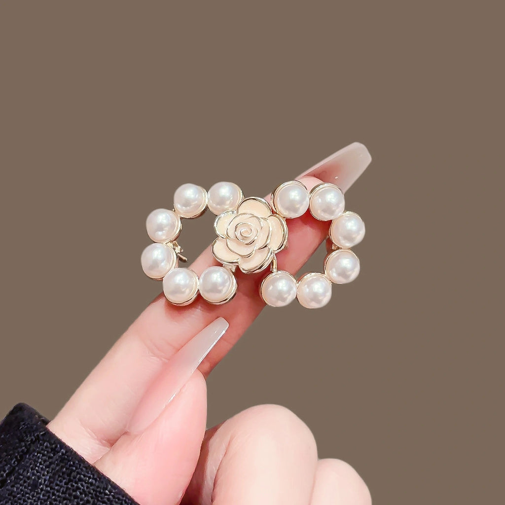Pearl Camellia Waist Tightener Pin variant image showing pearl camellia waist pin