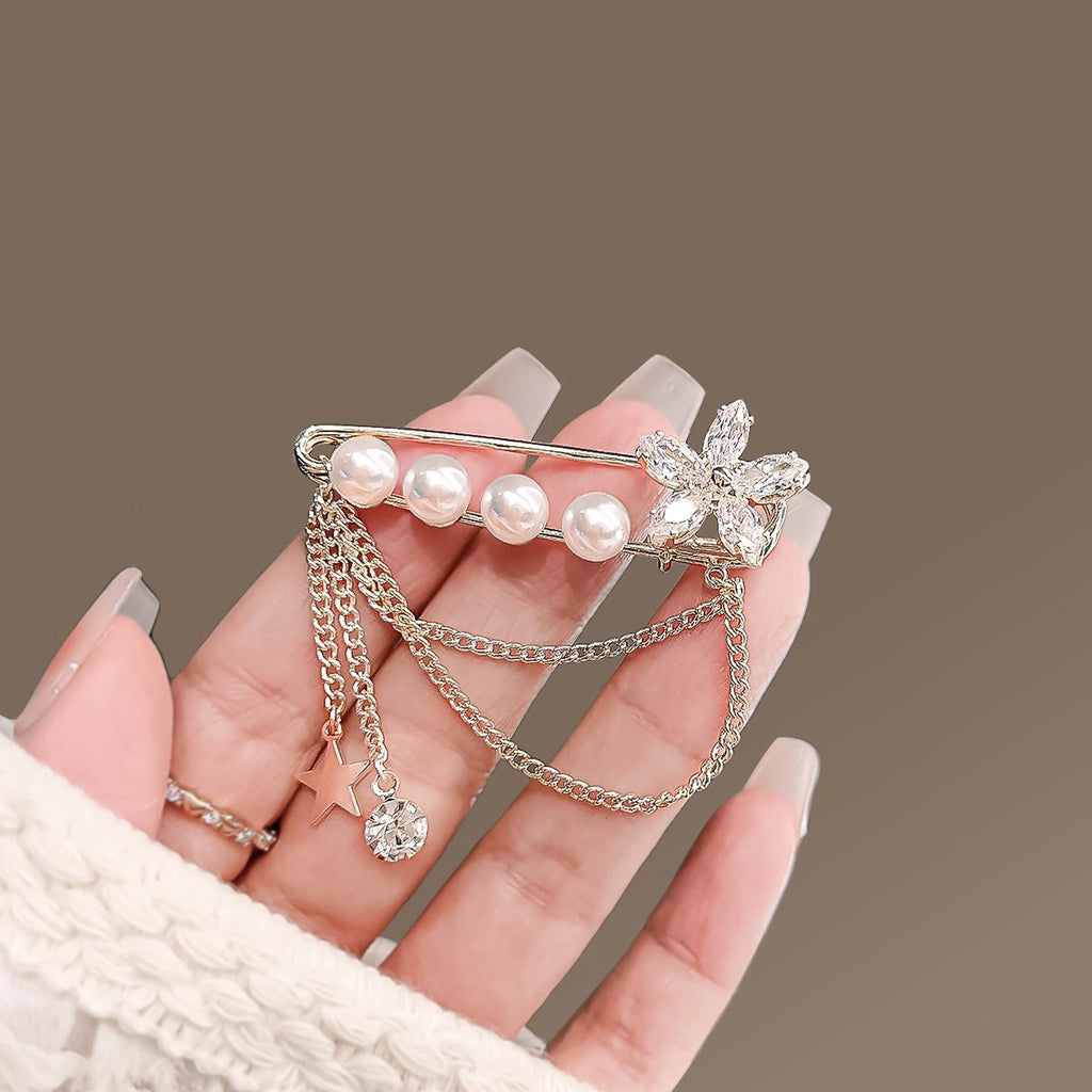 Pearl Tassel Flower Brooch product image showing flower tassel