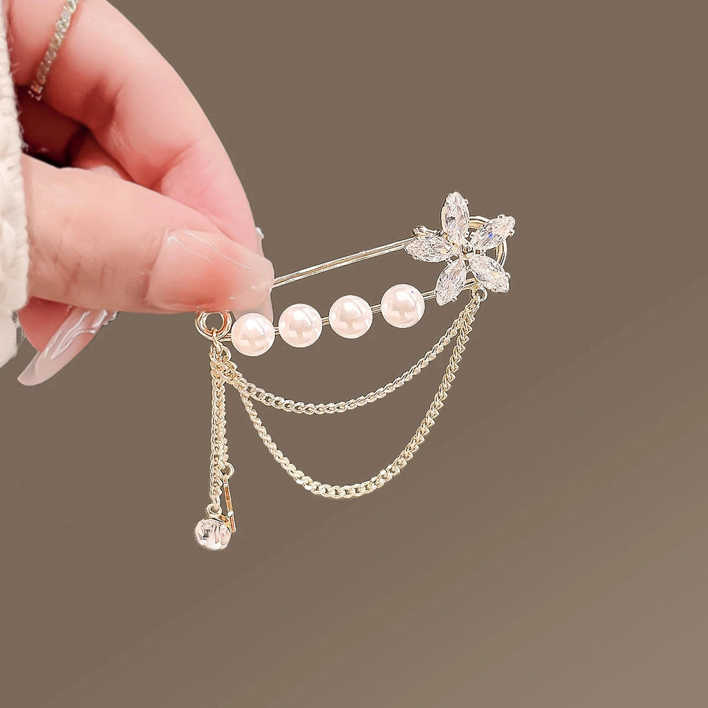 Pearl Tassel Flower Brooch product image showing flower tassel