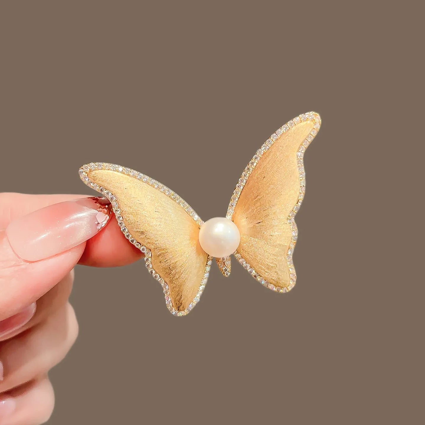 Floral brooch product image