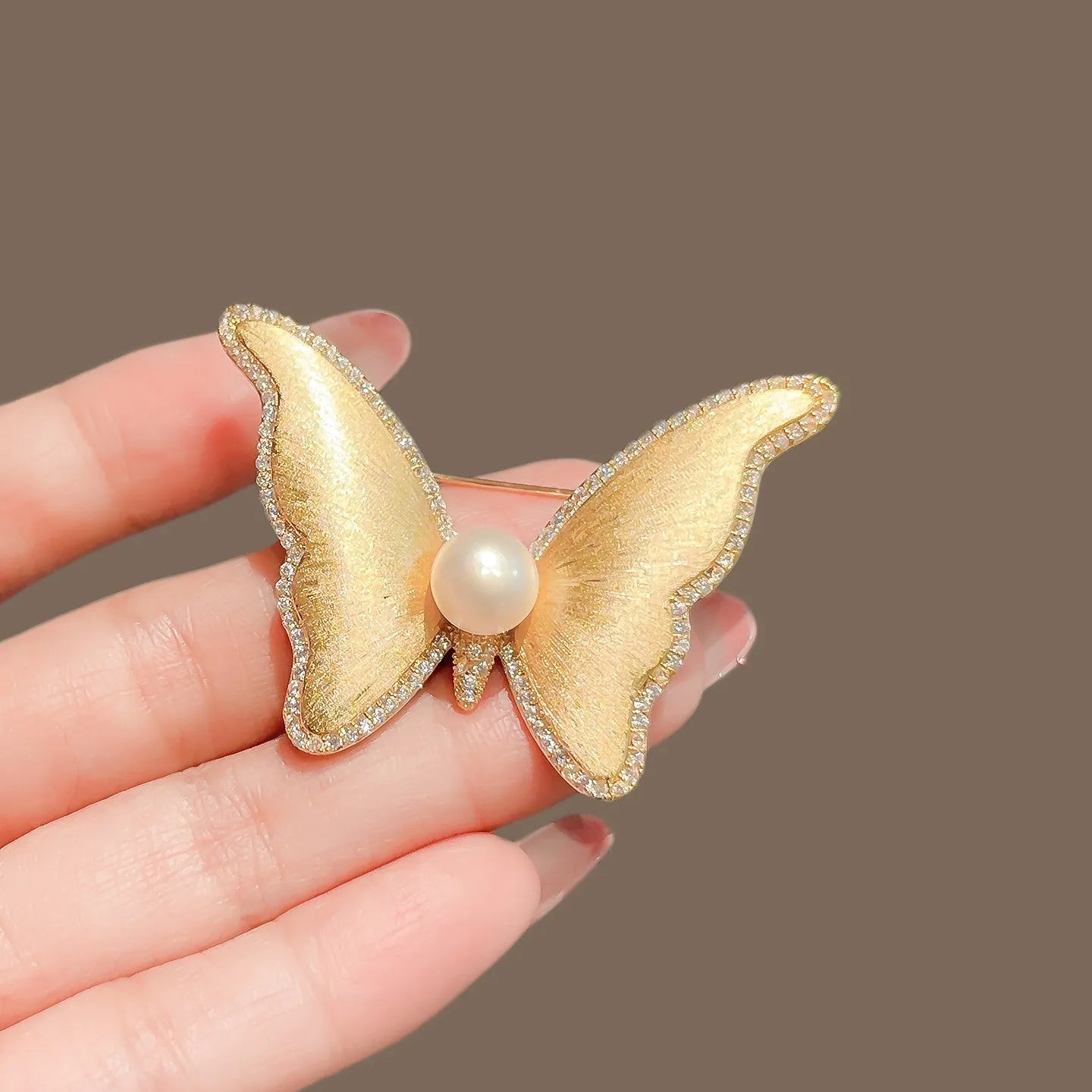 Floral brooch product image