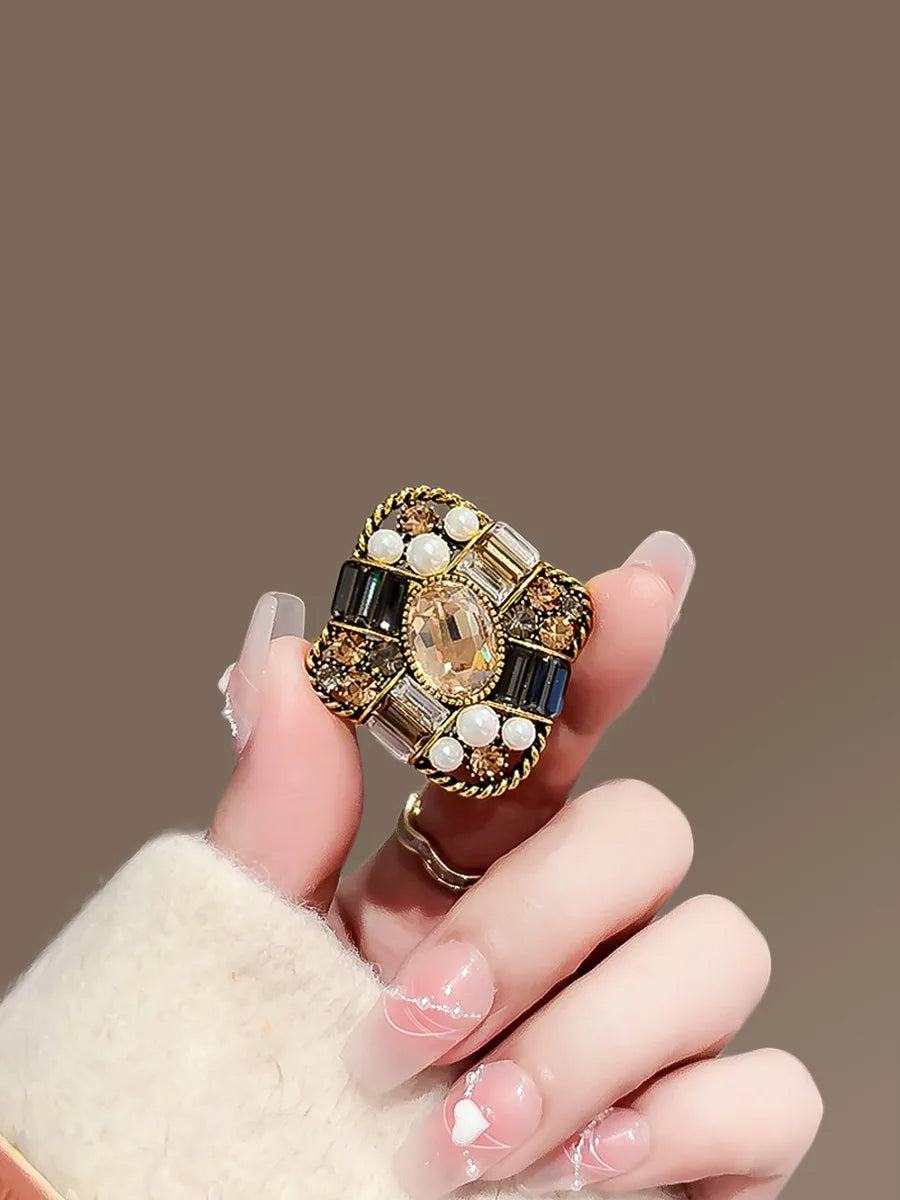Floral brooch product image