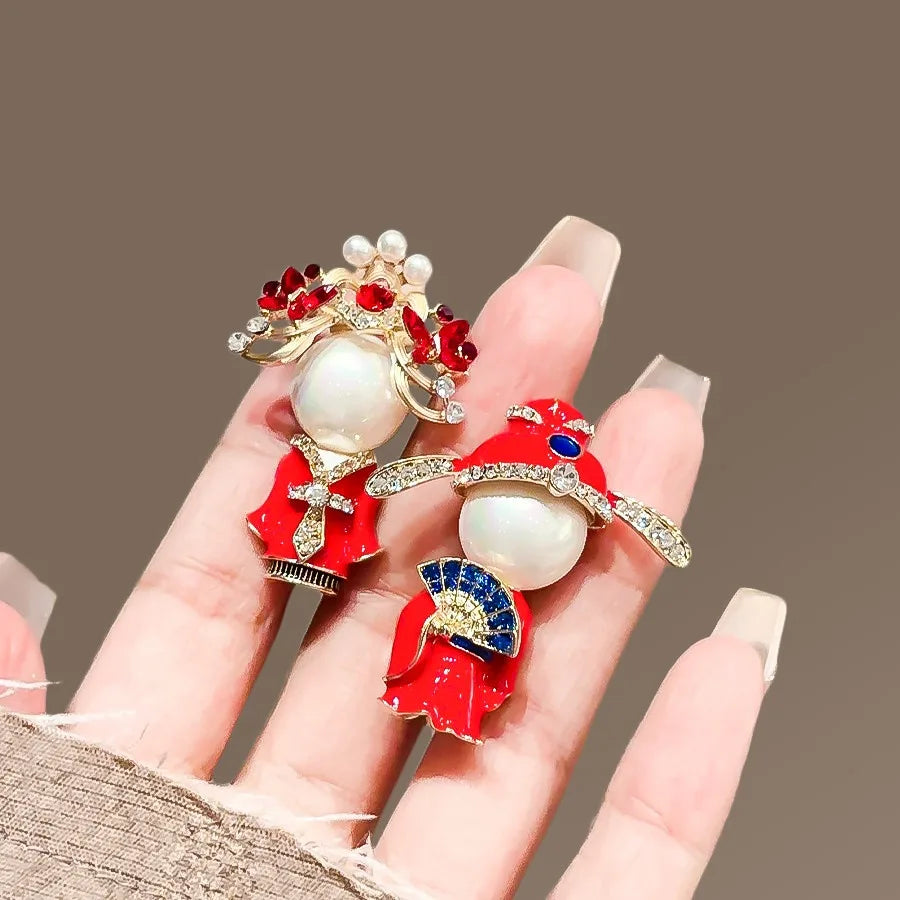 Floral brooch product image