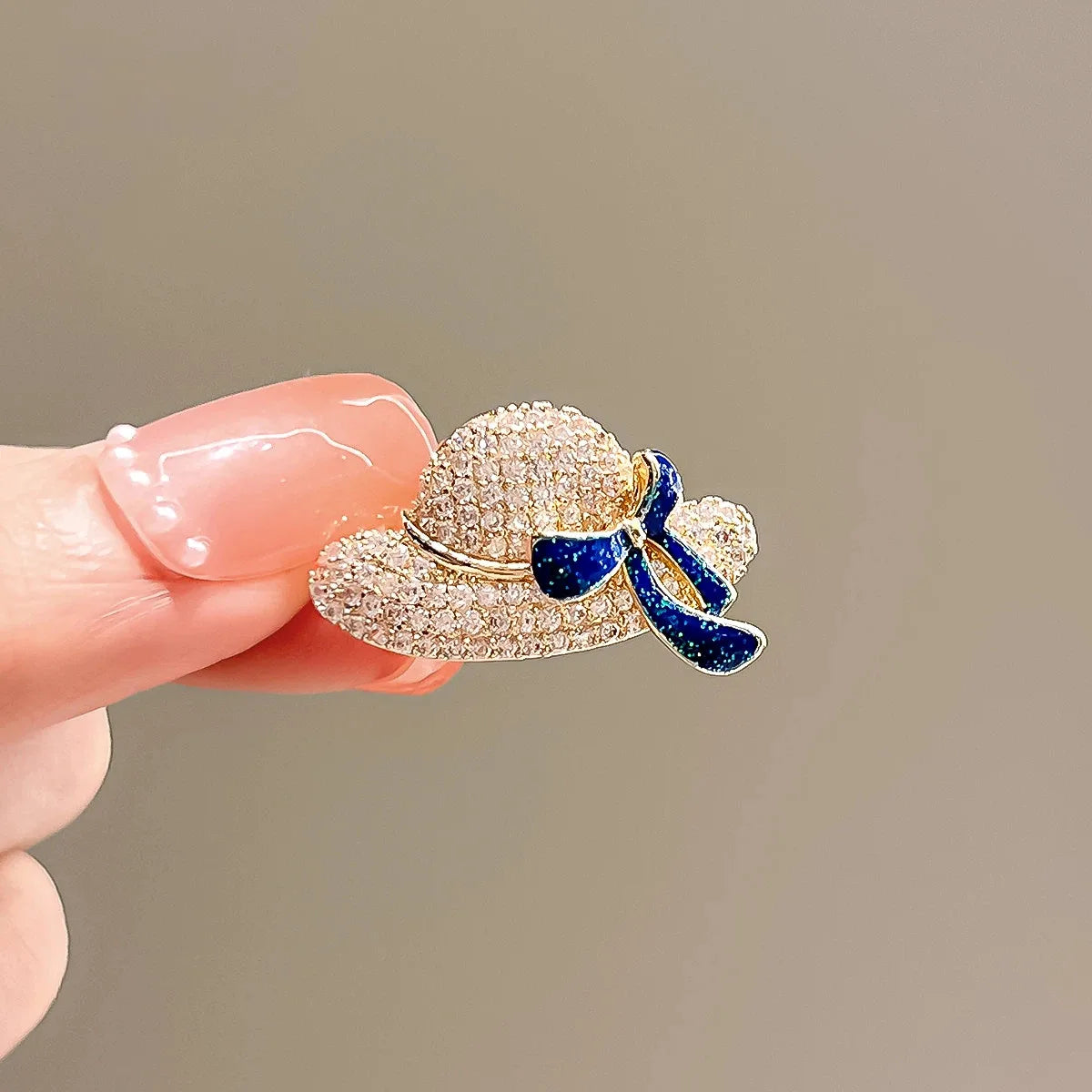Floral brooch product image