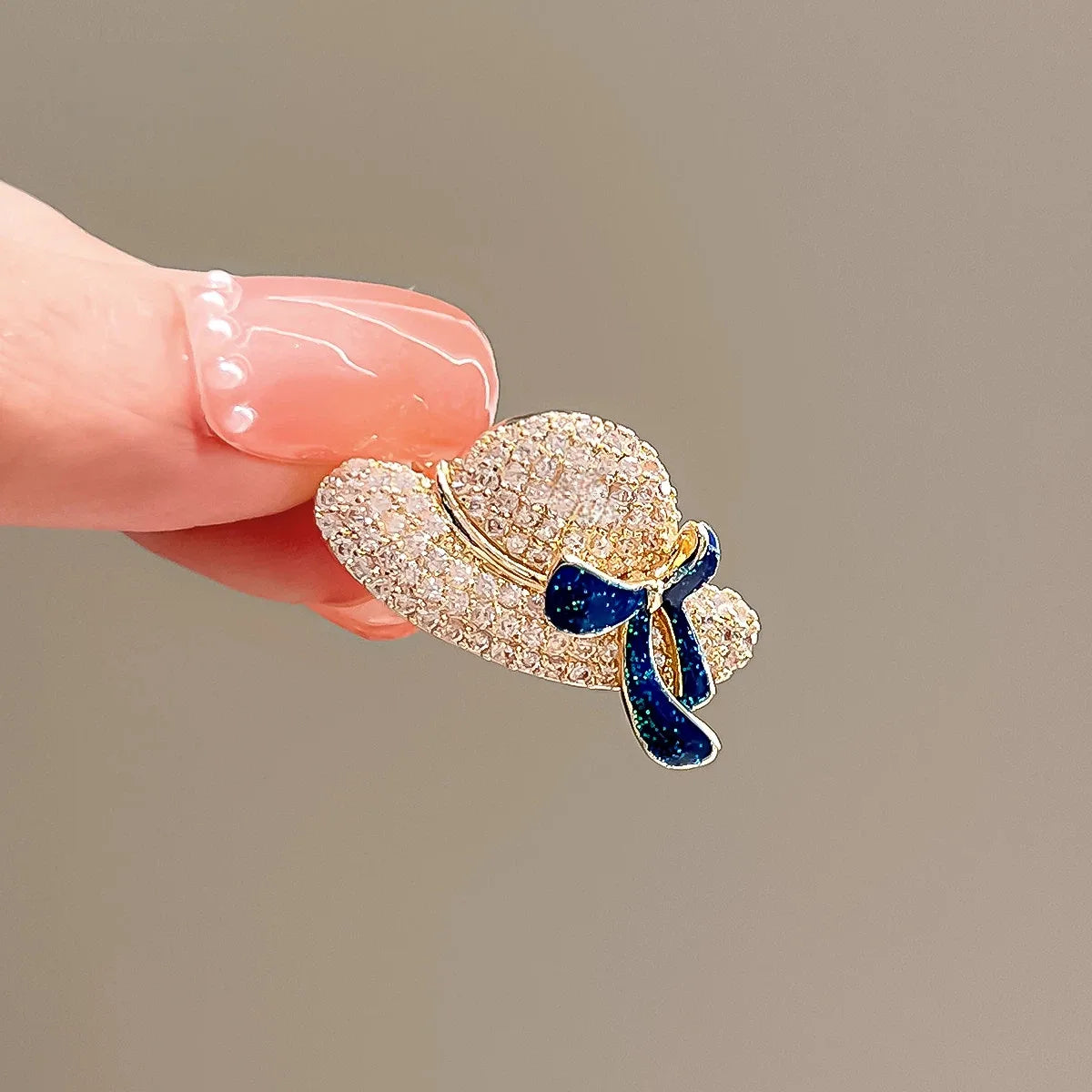 Floral brooch product image