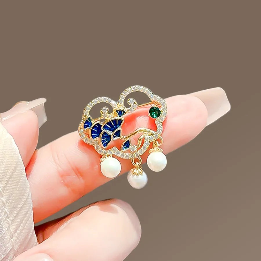 Floral brooch product image