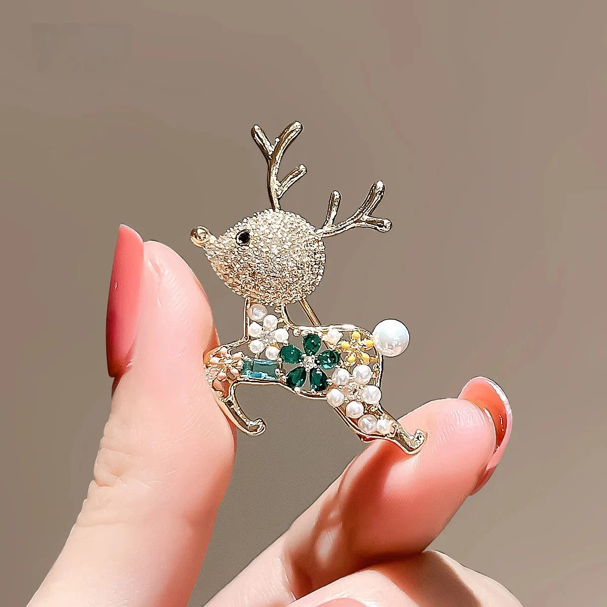 Floral brooch product image