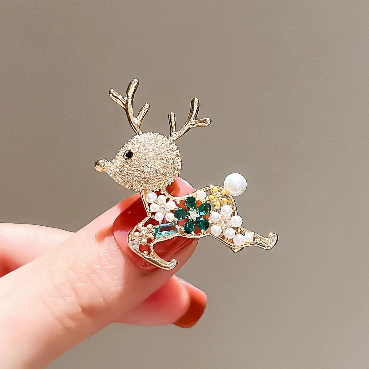 Floral brooch product image