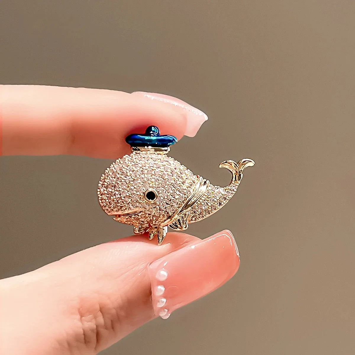 Floral brooch product image