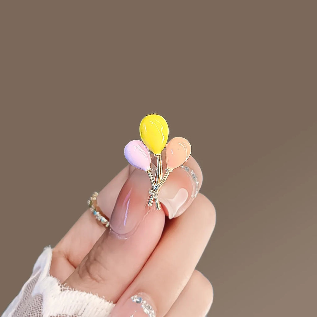 Floral brooch product image