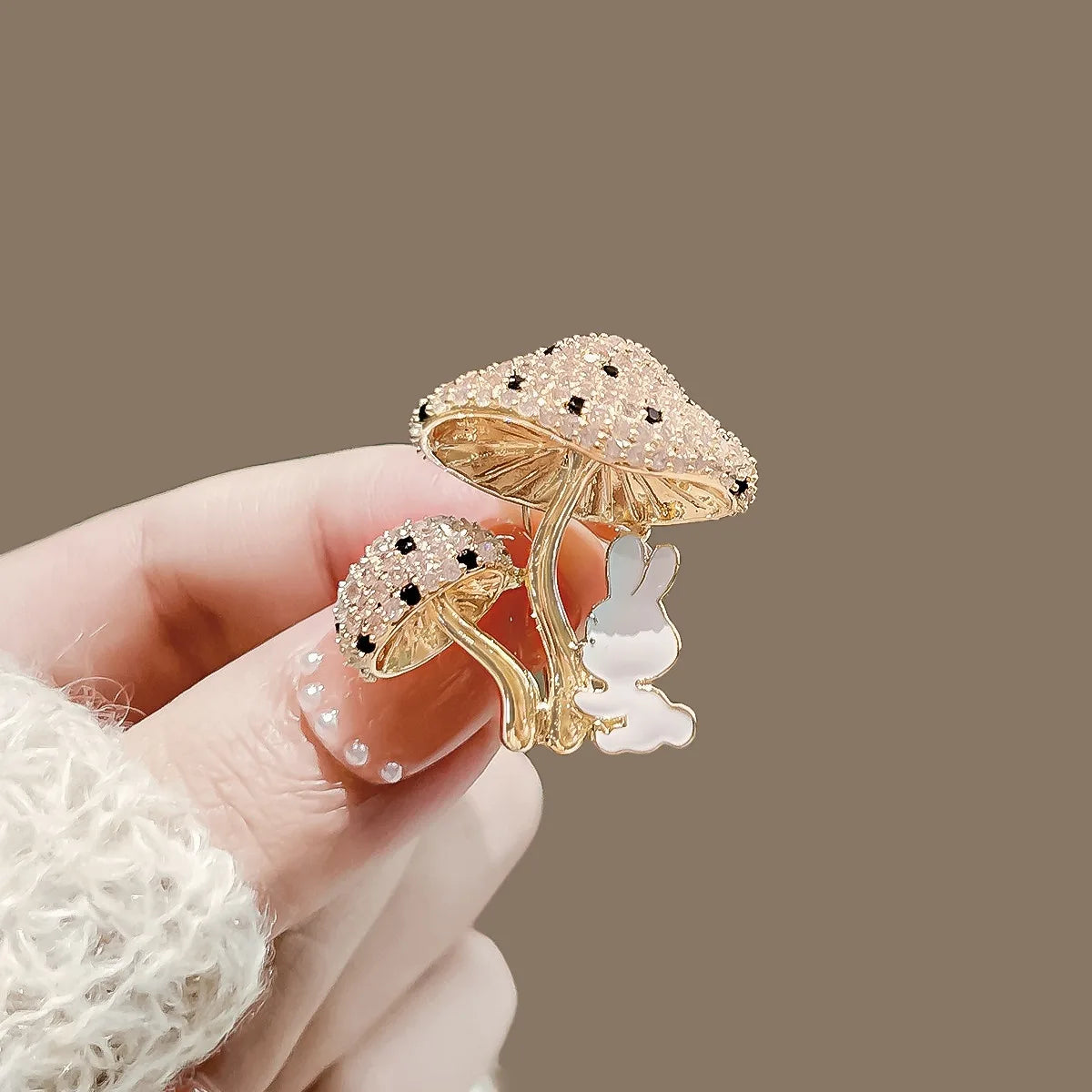 Floral brooch product image