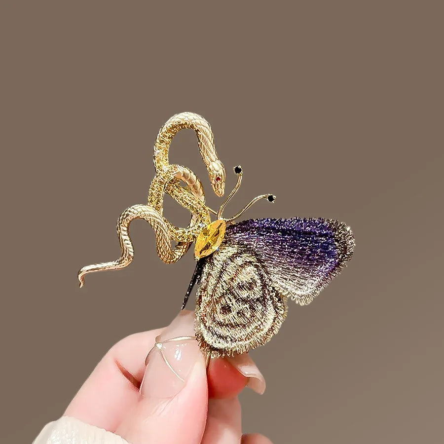 Floral brooch product image