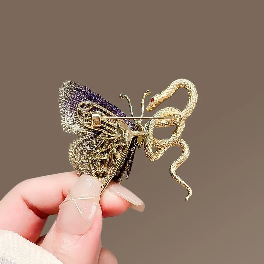 Floral brooch product image