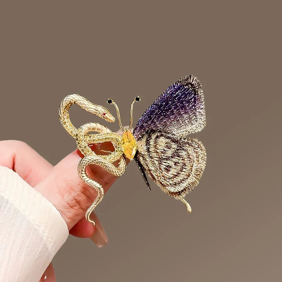 Floral brooch product image