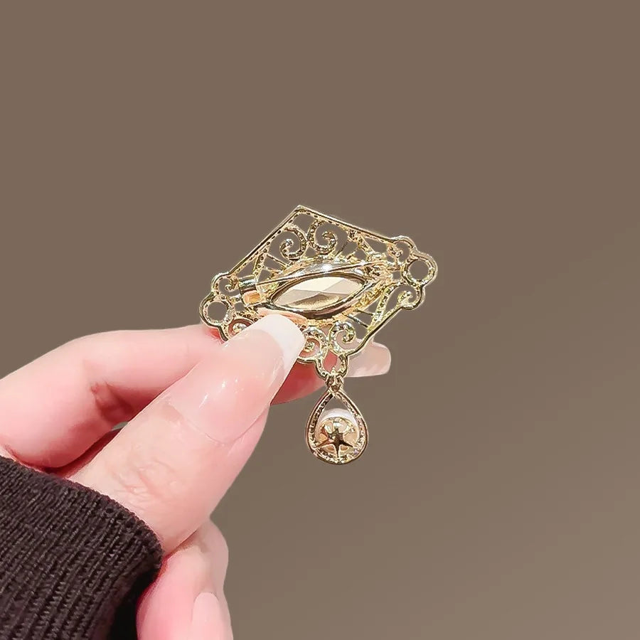 Floral brooch product image