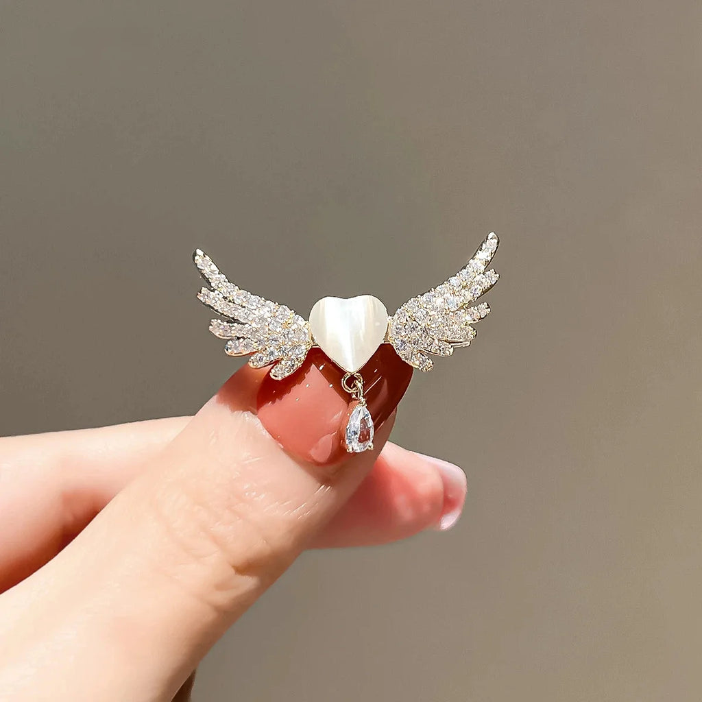 Heart brooch product image