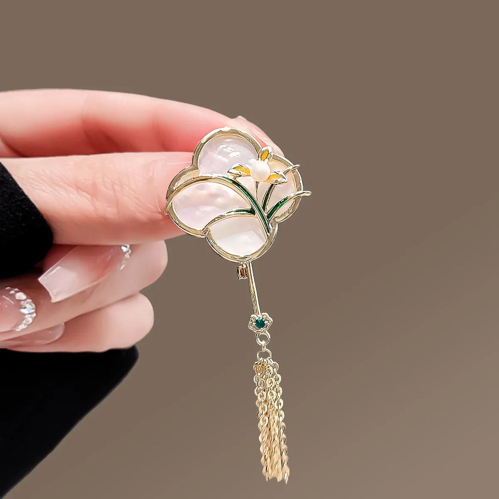 Floral brooch product image