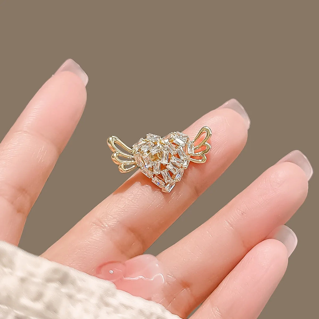 Floral brooch product image
