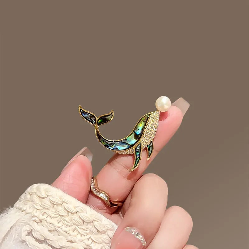 Dolphin brooch variant image