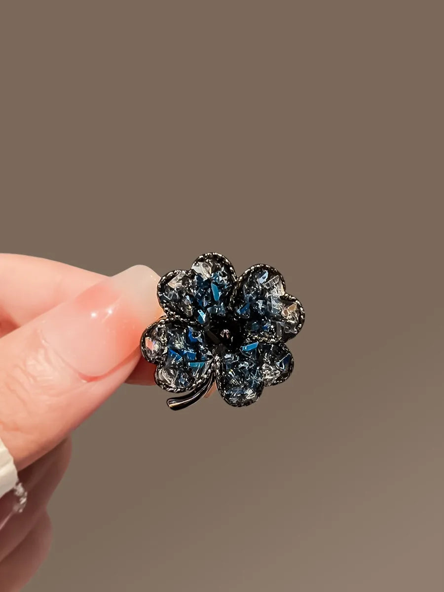Floral brooch product image