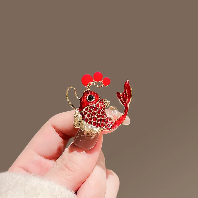 Bubble Koi brooch variant image