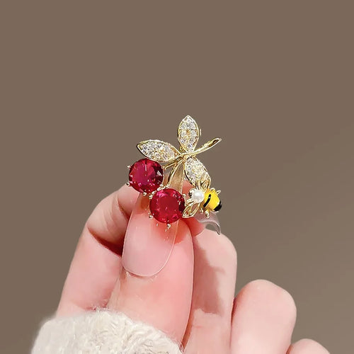 Floral brooch product image