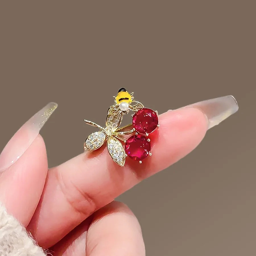 Floral brooch product image