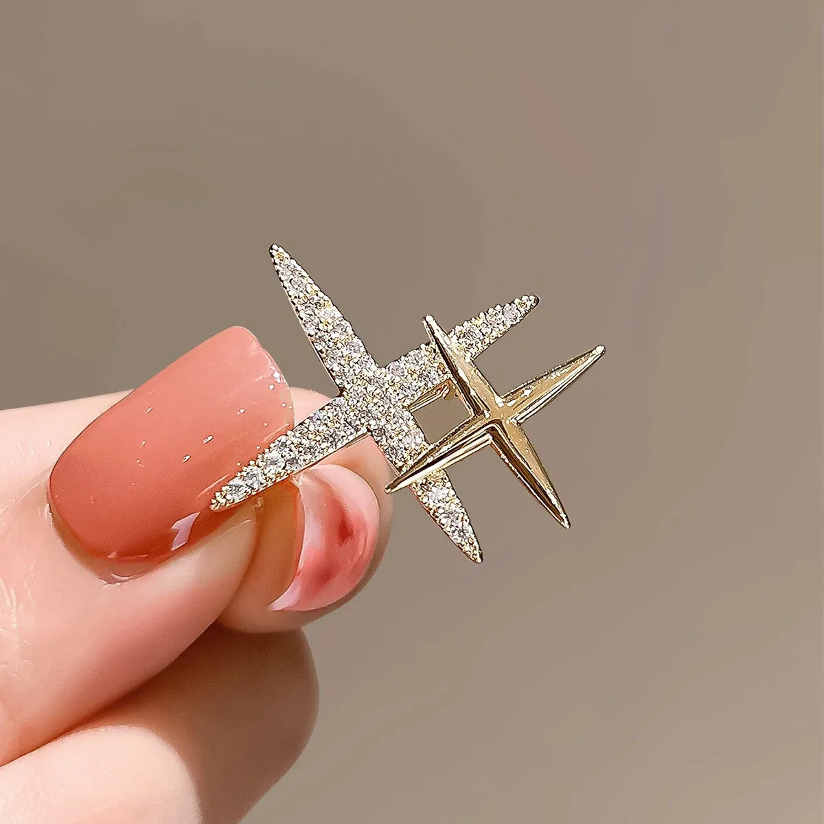 Starburst brooch product image