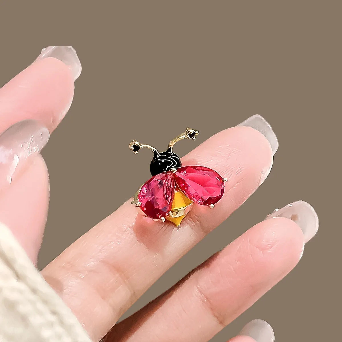 Floral brooch product image