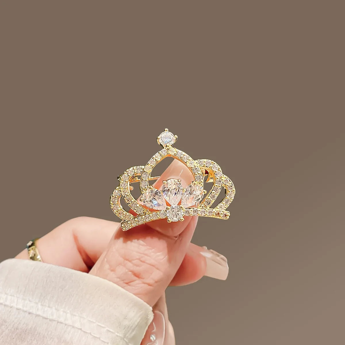 Floral brooch product image