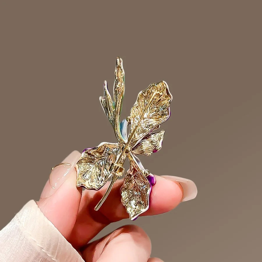 Iris brooch product image