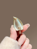 Floral brooch product image