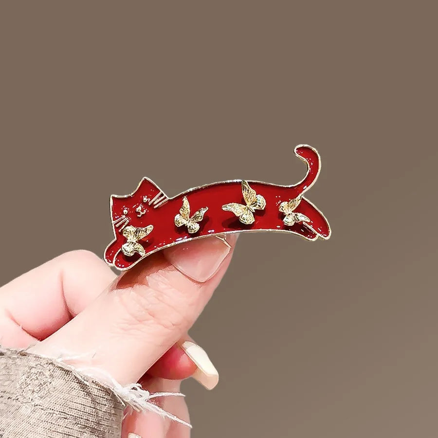 Floral brooch variant image