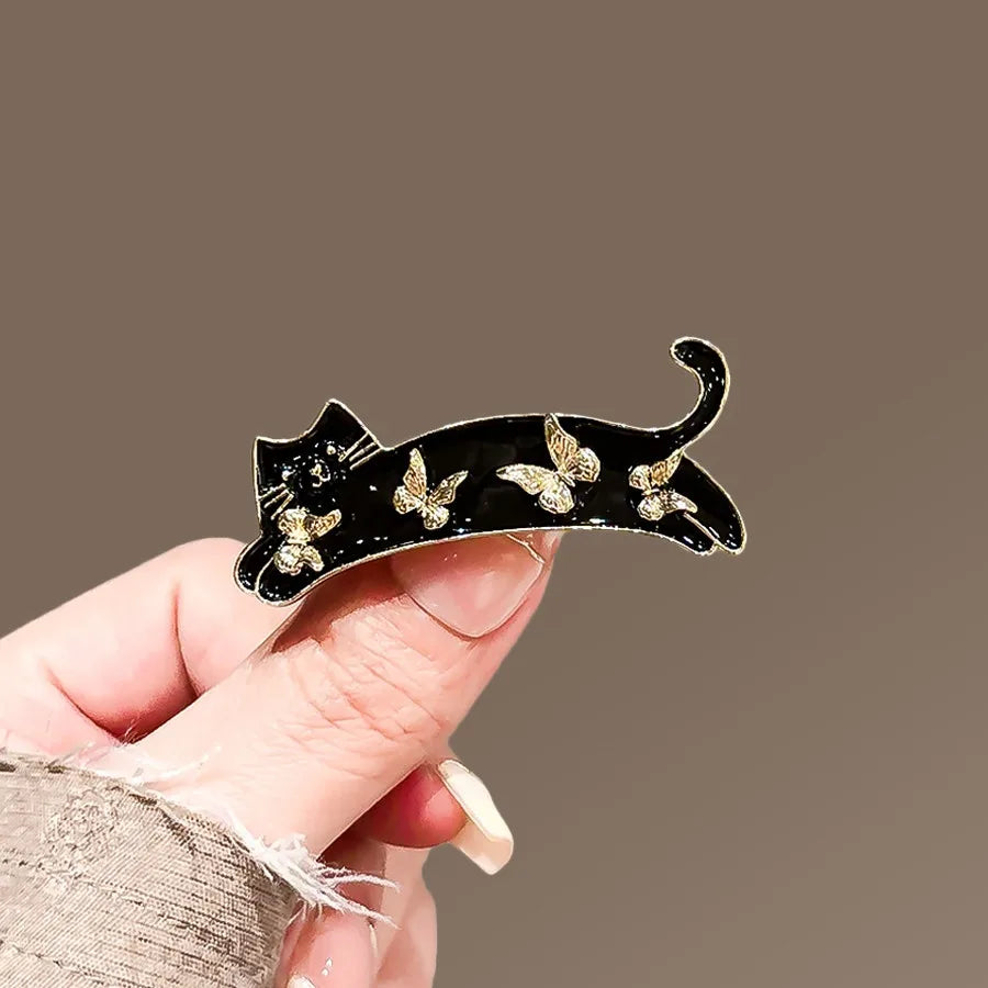 Floral brooch variant image
