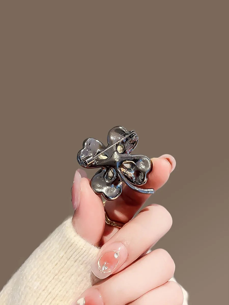 Floral brooch product image