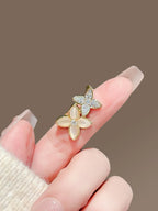 Flower brooch product image