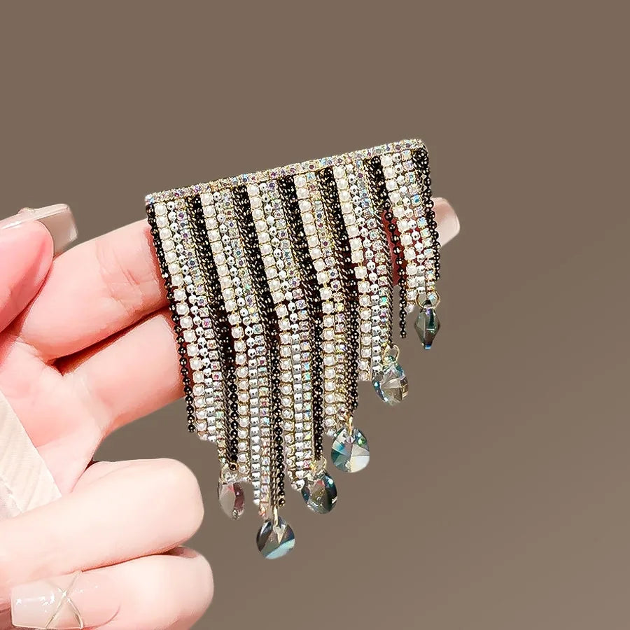 Floral brooch product image