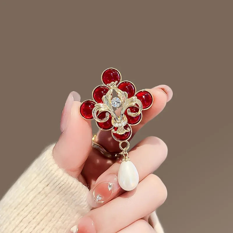 Chinese Knot brooch product image