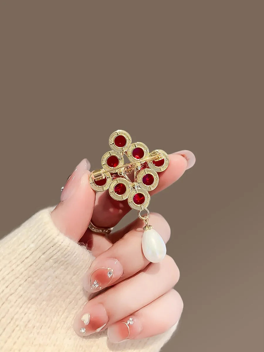 Chinese Knot brooch product image