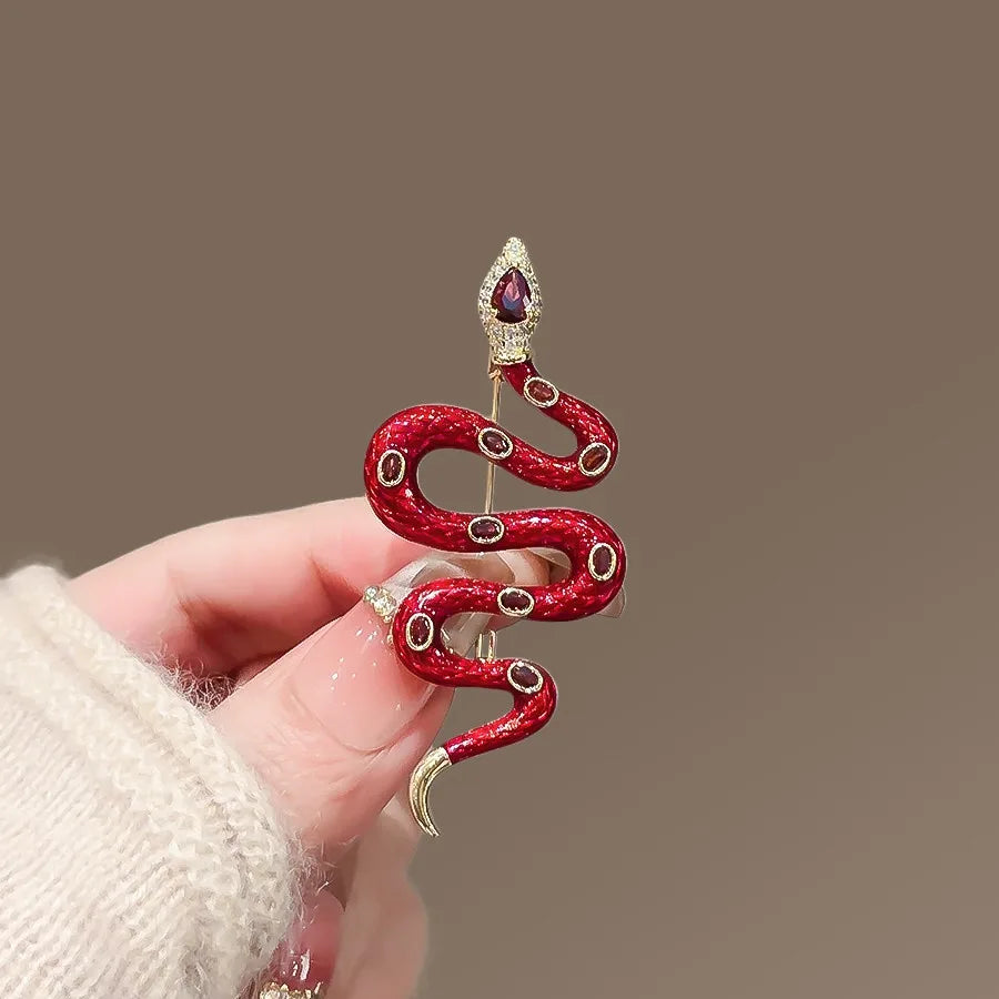 Red Snake brooch variant image