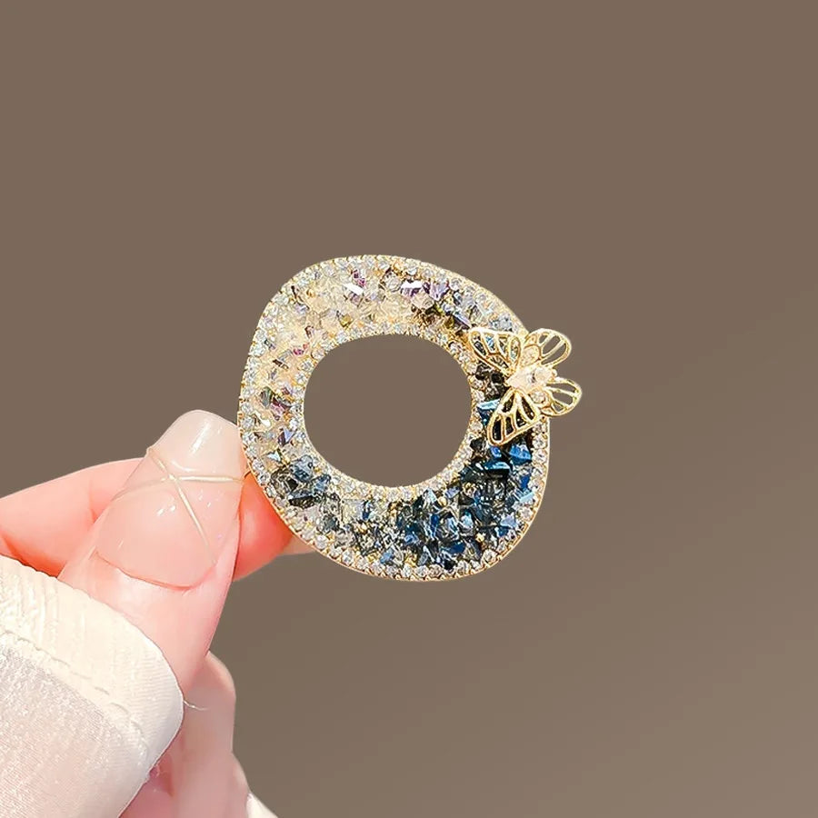 Floral brooch product image