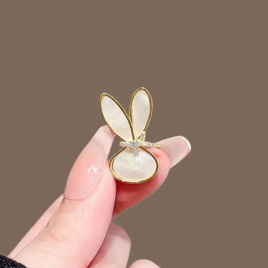 Floral brooch product image