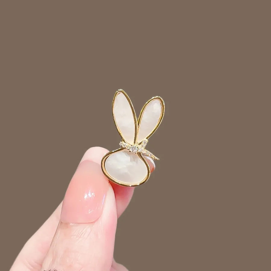 Floral brooch product image