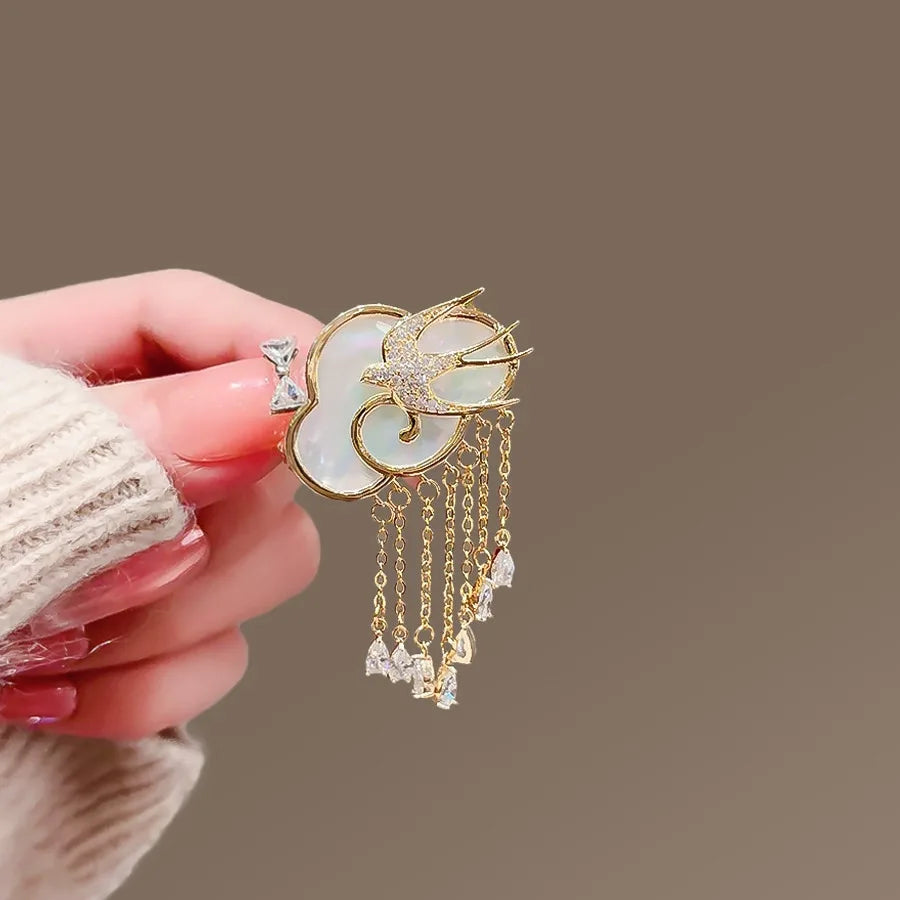Floral brooch product image