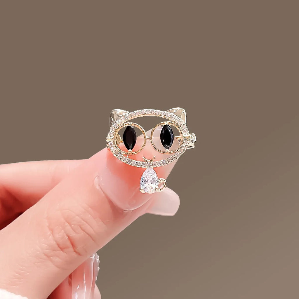 Floral brooch product image