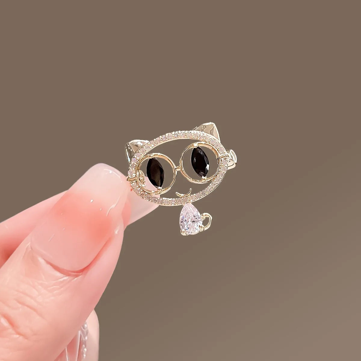Floral brooch product image