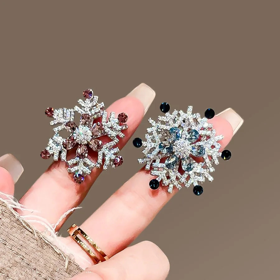 Floral brooch product image