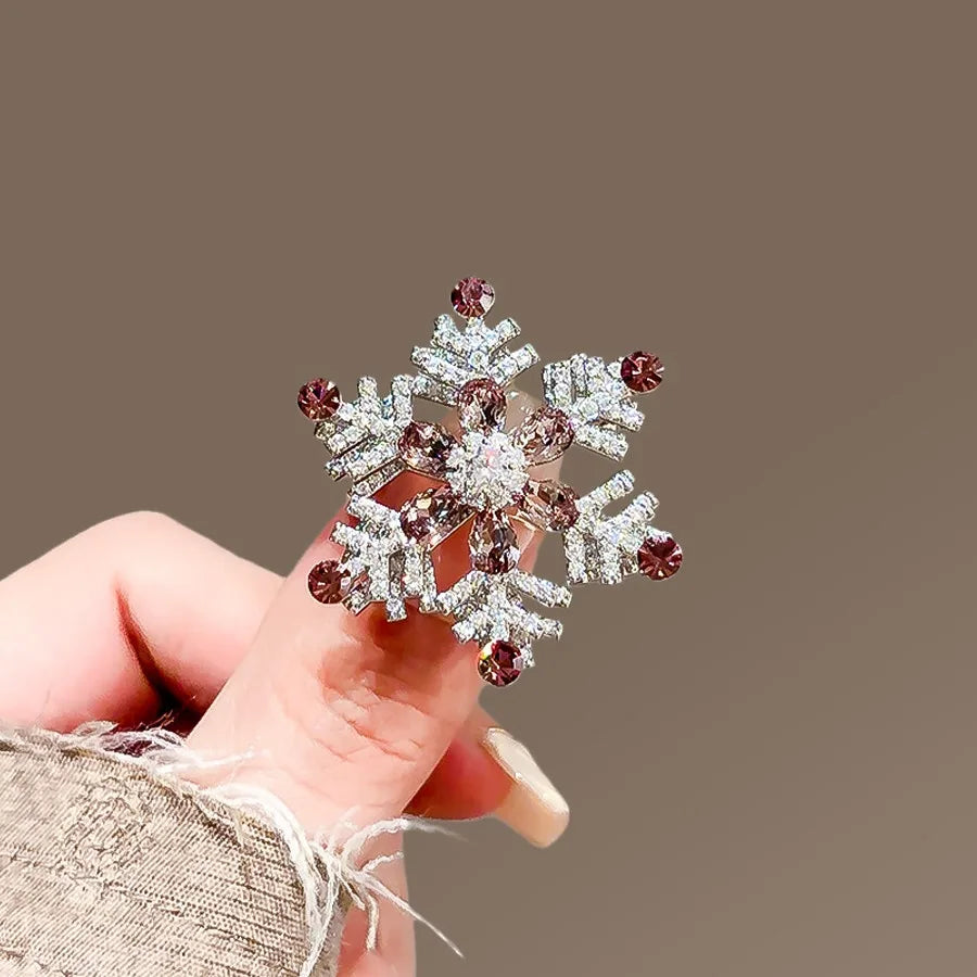 Floral brooch variant image