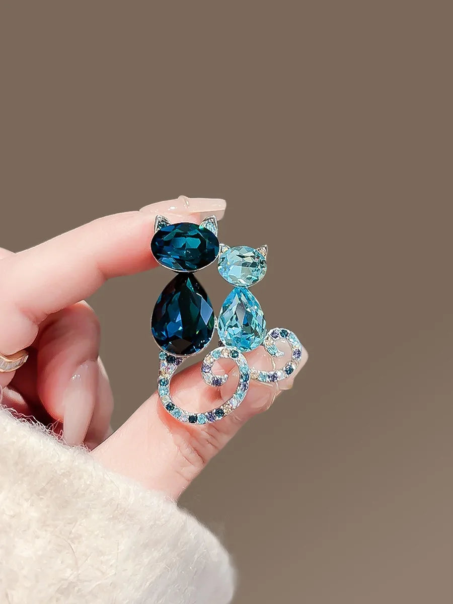 Floral brooch product image